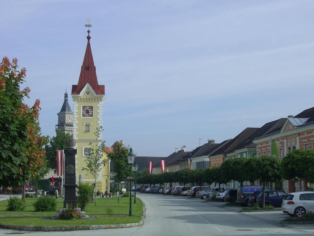 Gasthof Gruenling Wallsee Εξωτερικό φωτογραφία